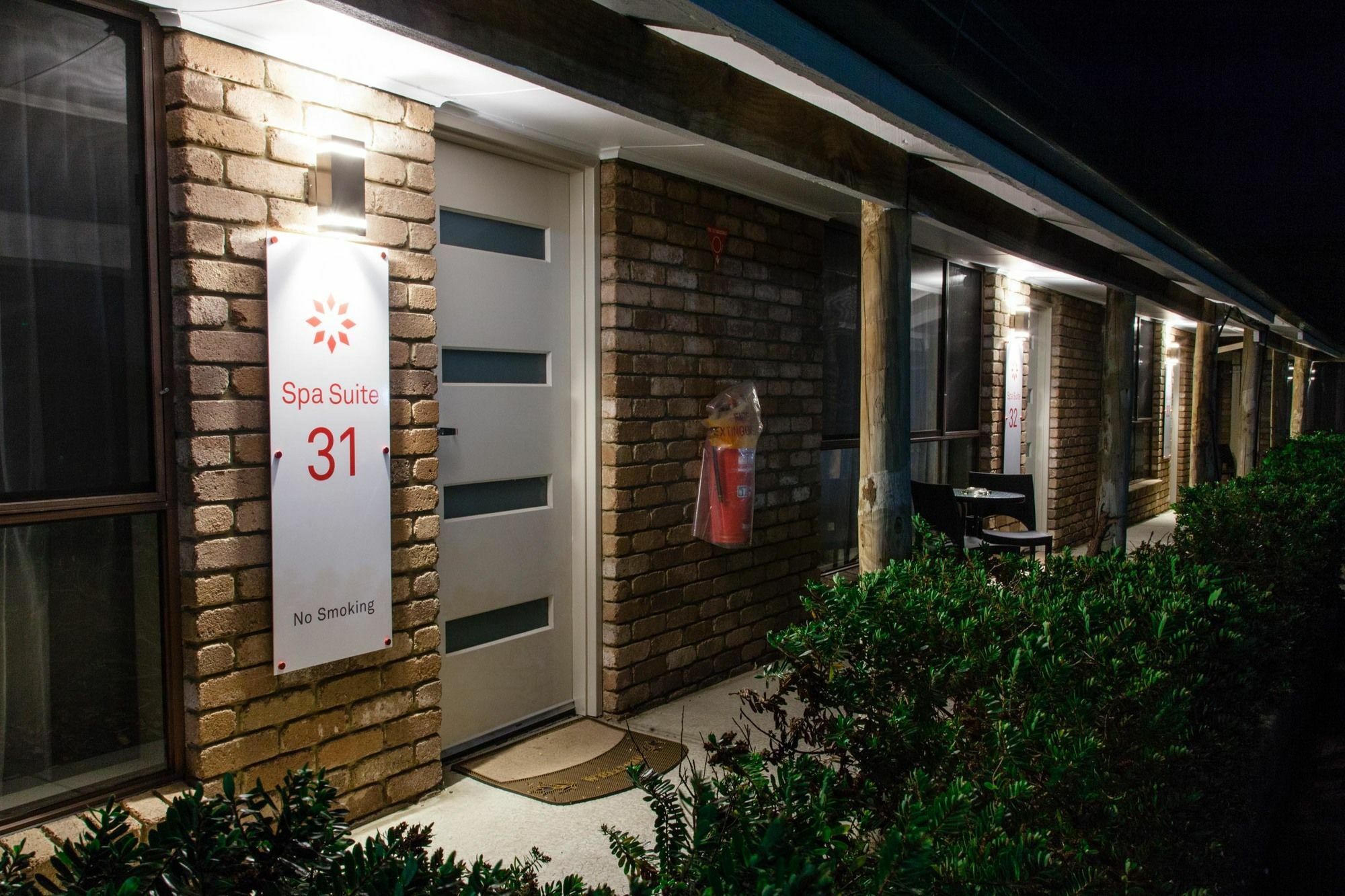 Farnham Court Motel And Restaurant Morwell Buitenkant foto