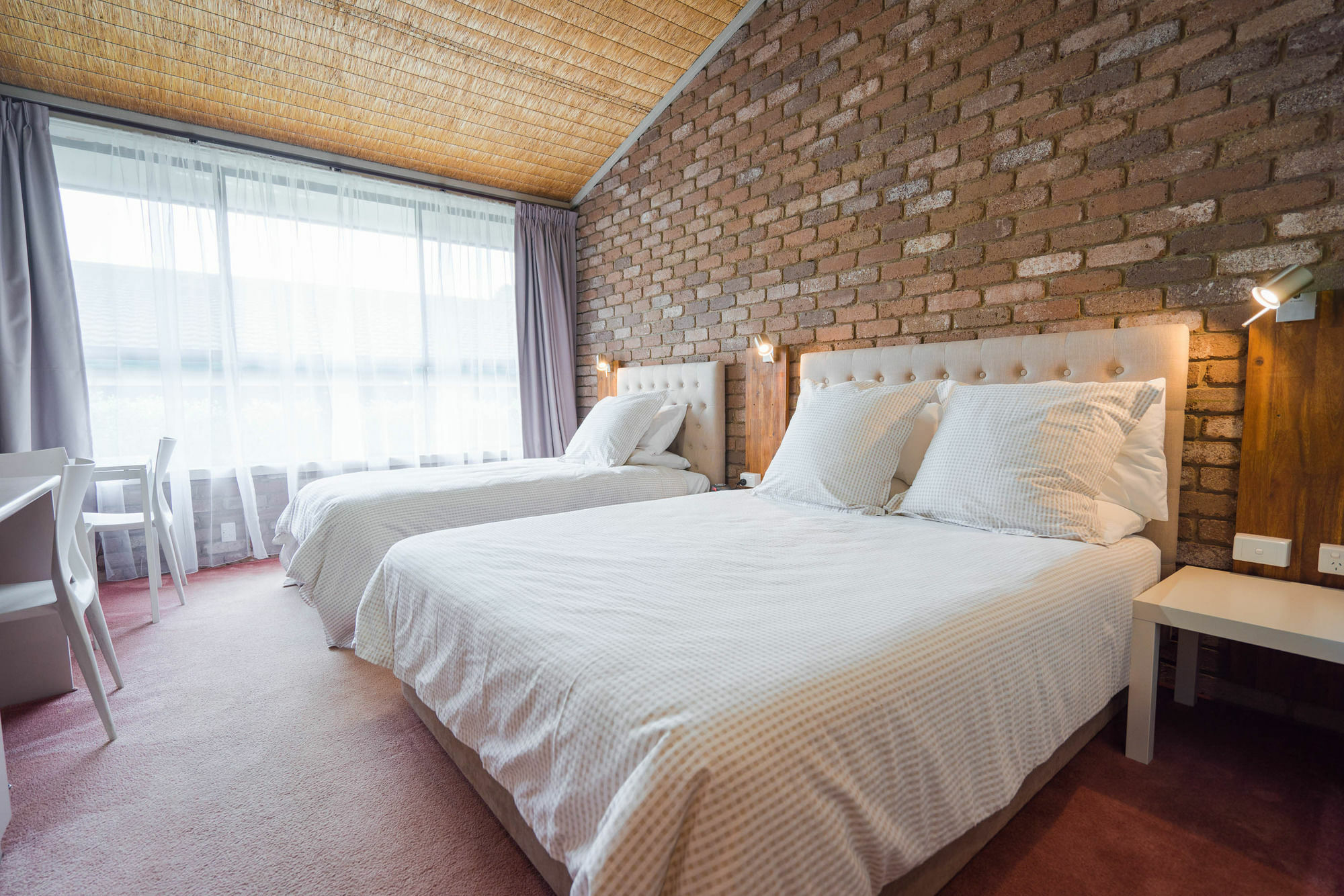 Farnham Court Motel And Restaurant Morwell Buitenkant foto
